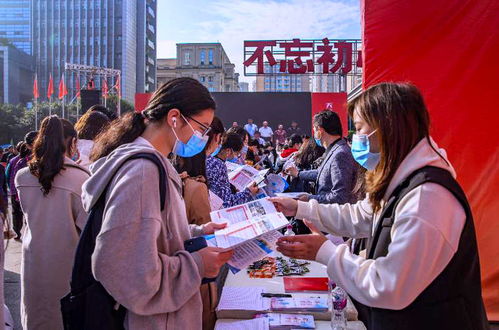 拓宽就业渠道，强化服务保障——重庆户籍高校毕业生就业率达90.7%